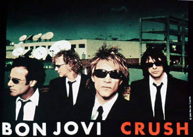 El 13 de junio de 2000 Bon Jovi lanza el álbum Crush