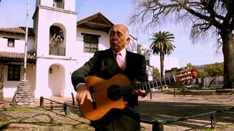 René Aráoz toda una vida dedicada a la música del litoral