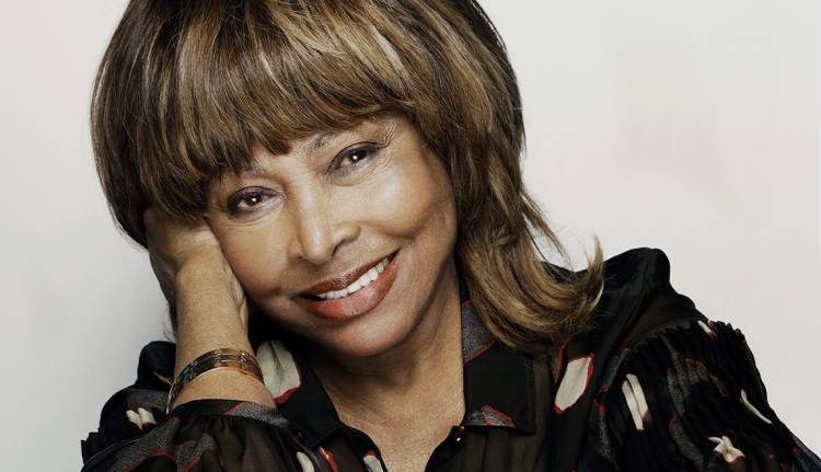 Tina Turner vende todo su catálogo a BMG
