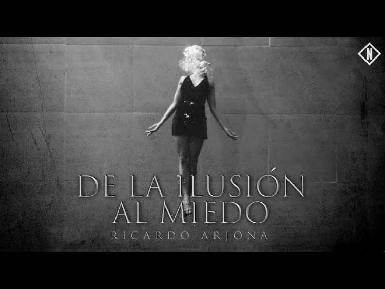 Ricardo Arjona “Blanco y Negro” y su pequeña obra de arte “De la ilusión al miedo” 