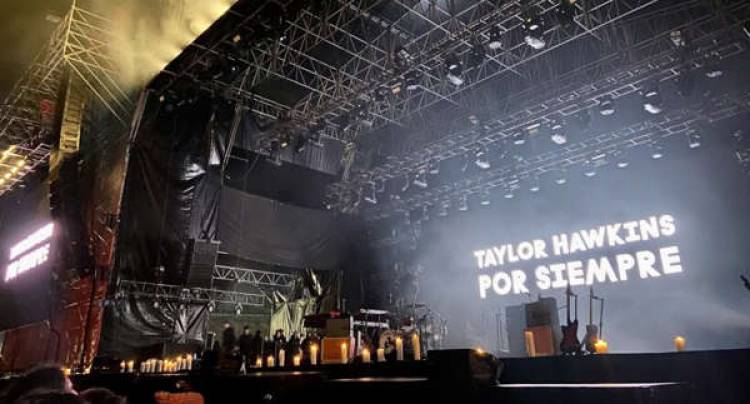En el Estéreo Picnic hubo minuto de silencio por Taylor Hawkins, baterista de Foo Fighters