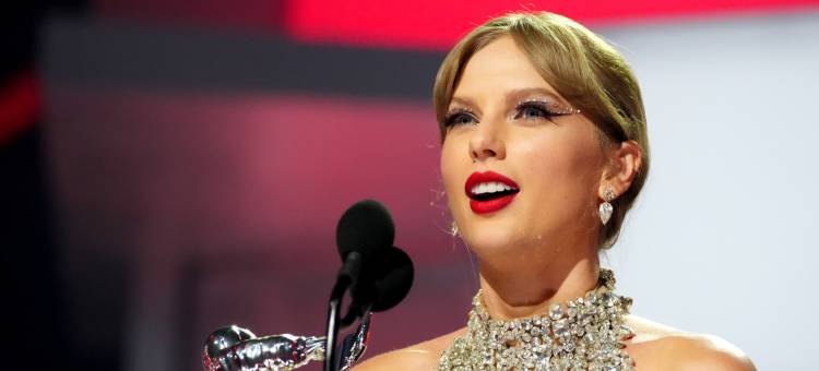 Taylor Swift se llevó el premio a Mejor Video del Año en los MTV Video Awards