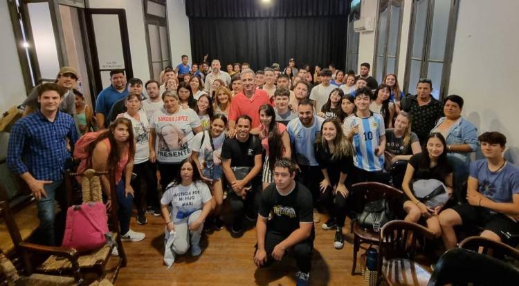 Encuentro provincial: Jóvenes del Frente Renovador-100% Santafesino debatieron sobre la necesidad de más participación política