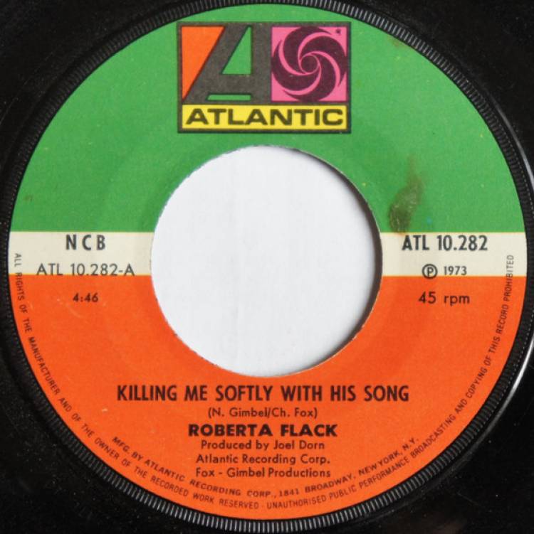 Hace 50 años "Killing Me Softly (With His Song)" de Roberta Flack  alcanza el #1 en EE.UU.