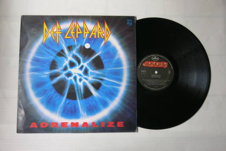 Hace 31 años, Def Leppard lanzaba su álbum “Adrenalize”