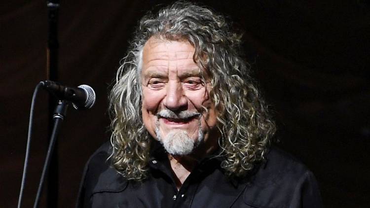 Robert Plant canta “Stairway to Heaven” de Led Zeppelin por primera vez en 16 años