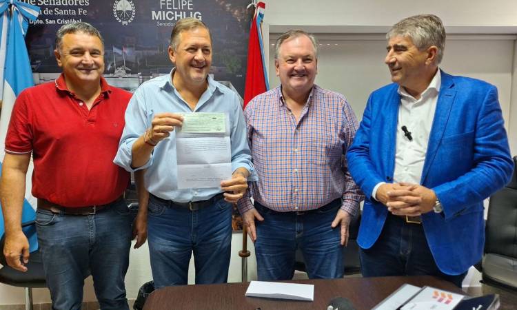 El Senador Michlig y el Ministro Bastia entregaron aportes de Obras Menores en San Cristóbal y San Guillermo