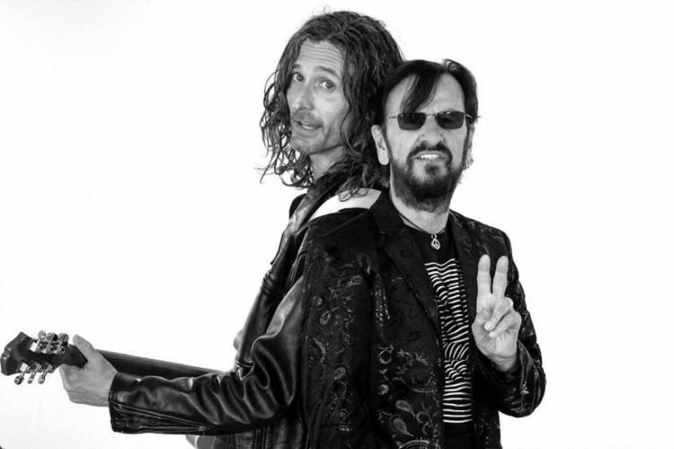 Ringo Starr se une al guitarrista de The Strokes en el EP “Crooked boy”
